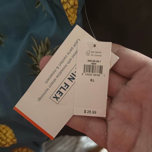 Button down collared shirt - Picture 2 of 2